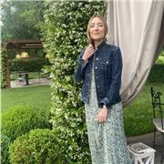 Sono laureata in giurisprudenza all’Università degli studi di Milano. Studio magistratura e faccio un tirocinio in Tribunale, sezione penale.